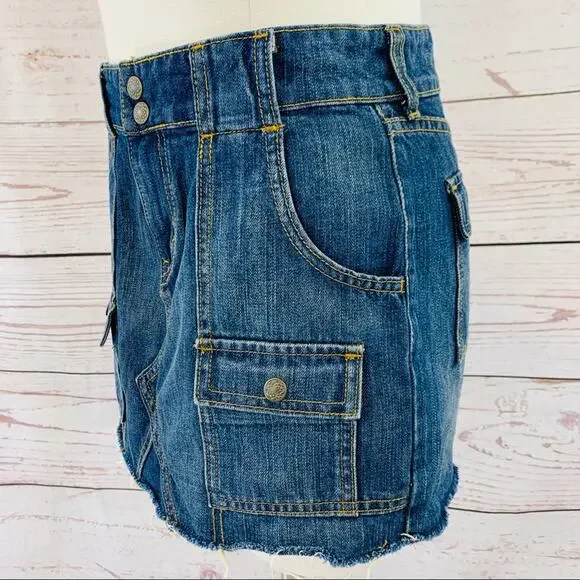 Levi’s Skirts denim raw frayed hem size 0 LIKE NEW - Picture 2 of 9